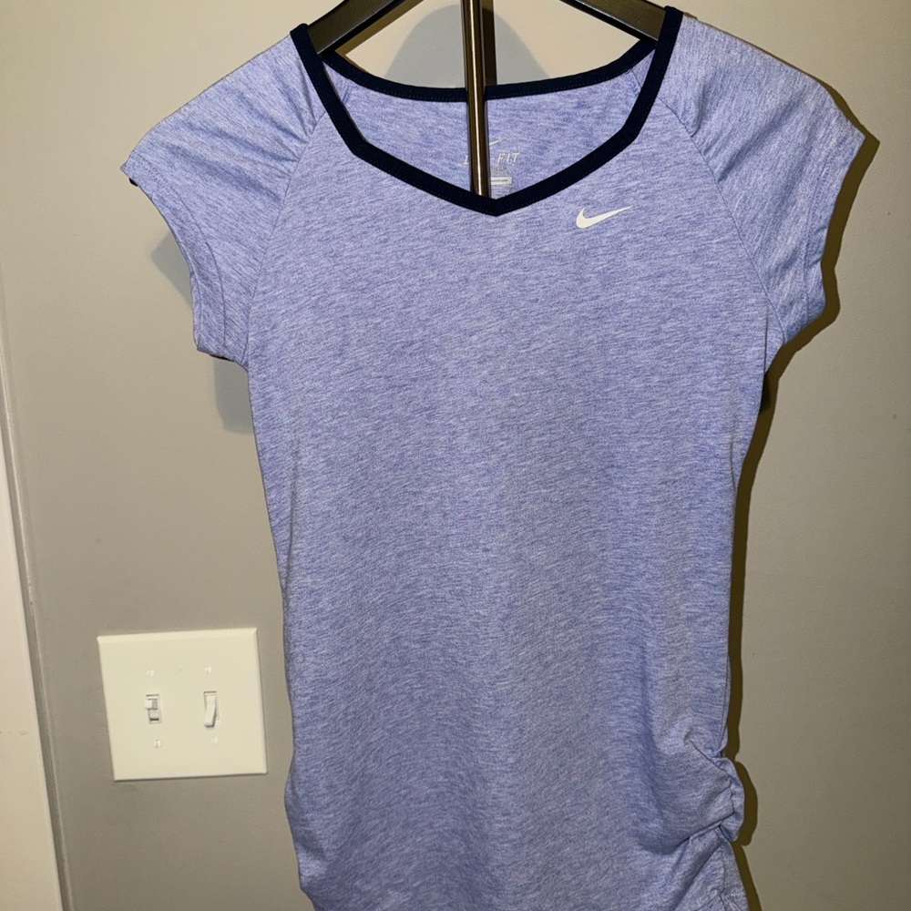 Nike Dri-Fit Youth Purple  Short Sleeve T Shirt Size Large Poly Blend